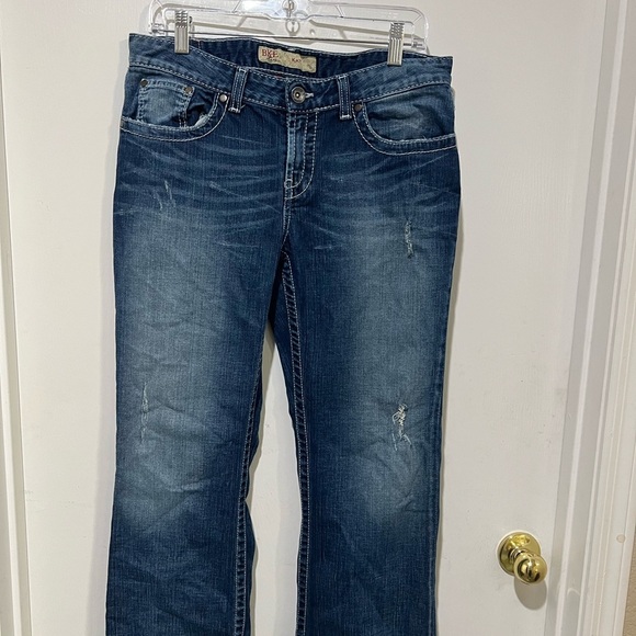 BKE Buckle Kate Womens 31”* 31 1/2” Jean Boot Cut Low Rise Med Washed Biker Goth - Picture 1 of 13
